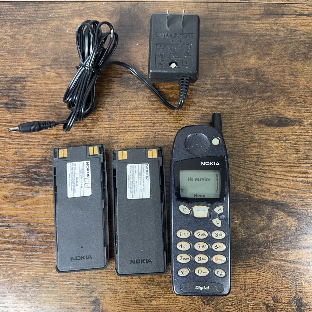Nokia 5120i Black Cell Phone WORKS. Complete.